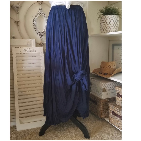 Pacific Deep Blue Crinkle Maxi Skirt Zac & Rachel - Picture 5 of 11